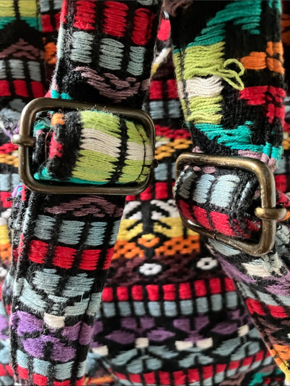 EUC Colorful Woven Drawstring Backpack - Multicolor LOOSE THREADS - Picture 3 of 10